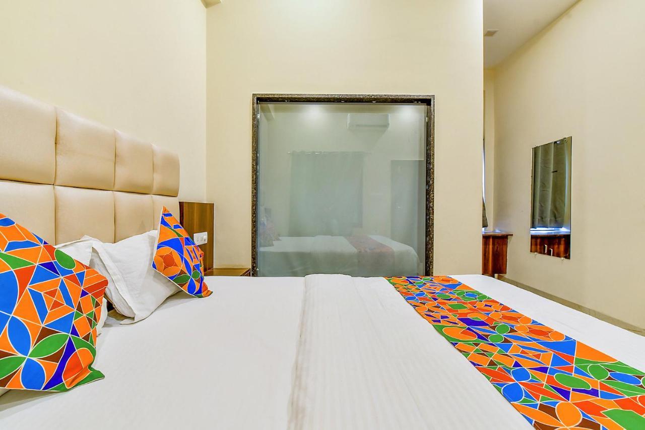Fabexpress Dosa Plaza Hotel