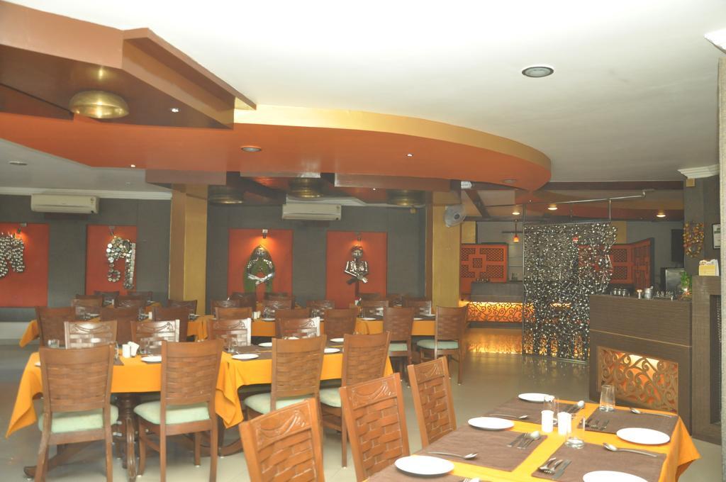 Hotel Collection O Hotel Orbit 3*