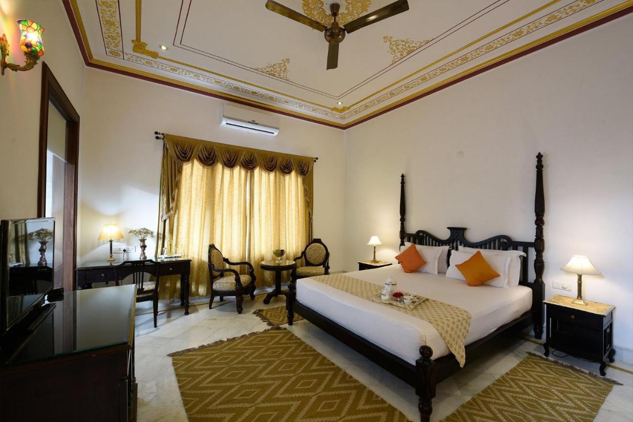Devraj Villa-luxury Pool Udaipur