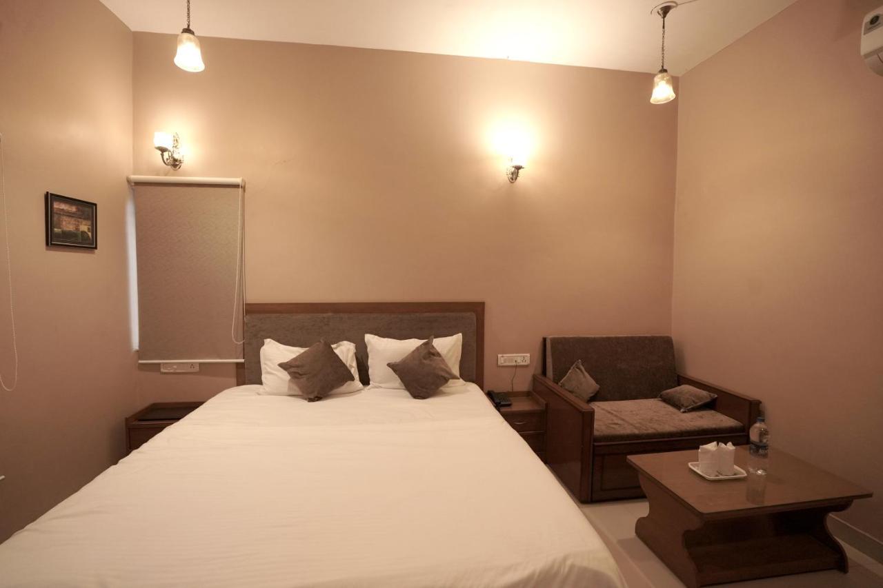 Devendragarh - A Boutique Facing On Fateh Sagar