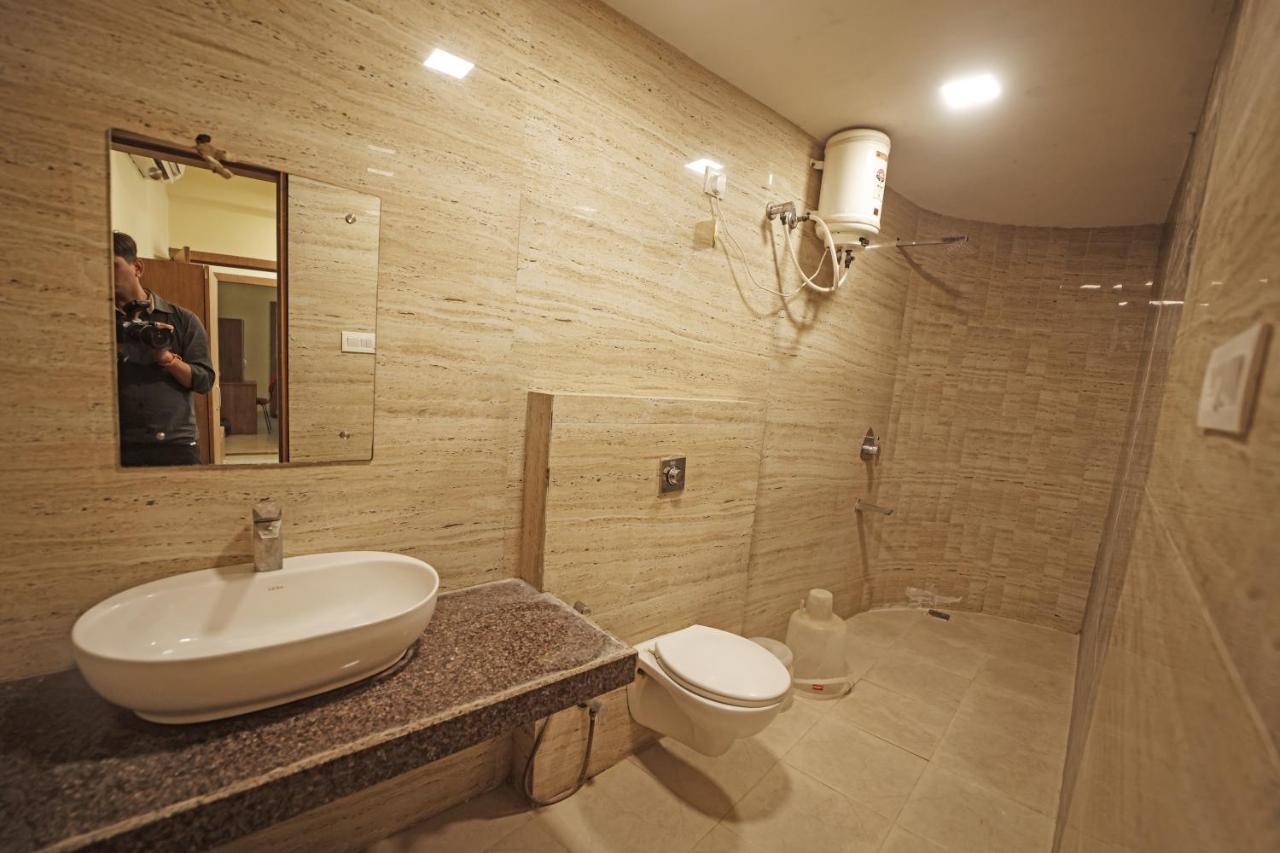 Krishn Palace Hotel 3*