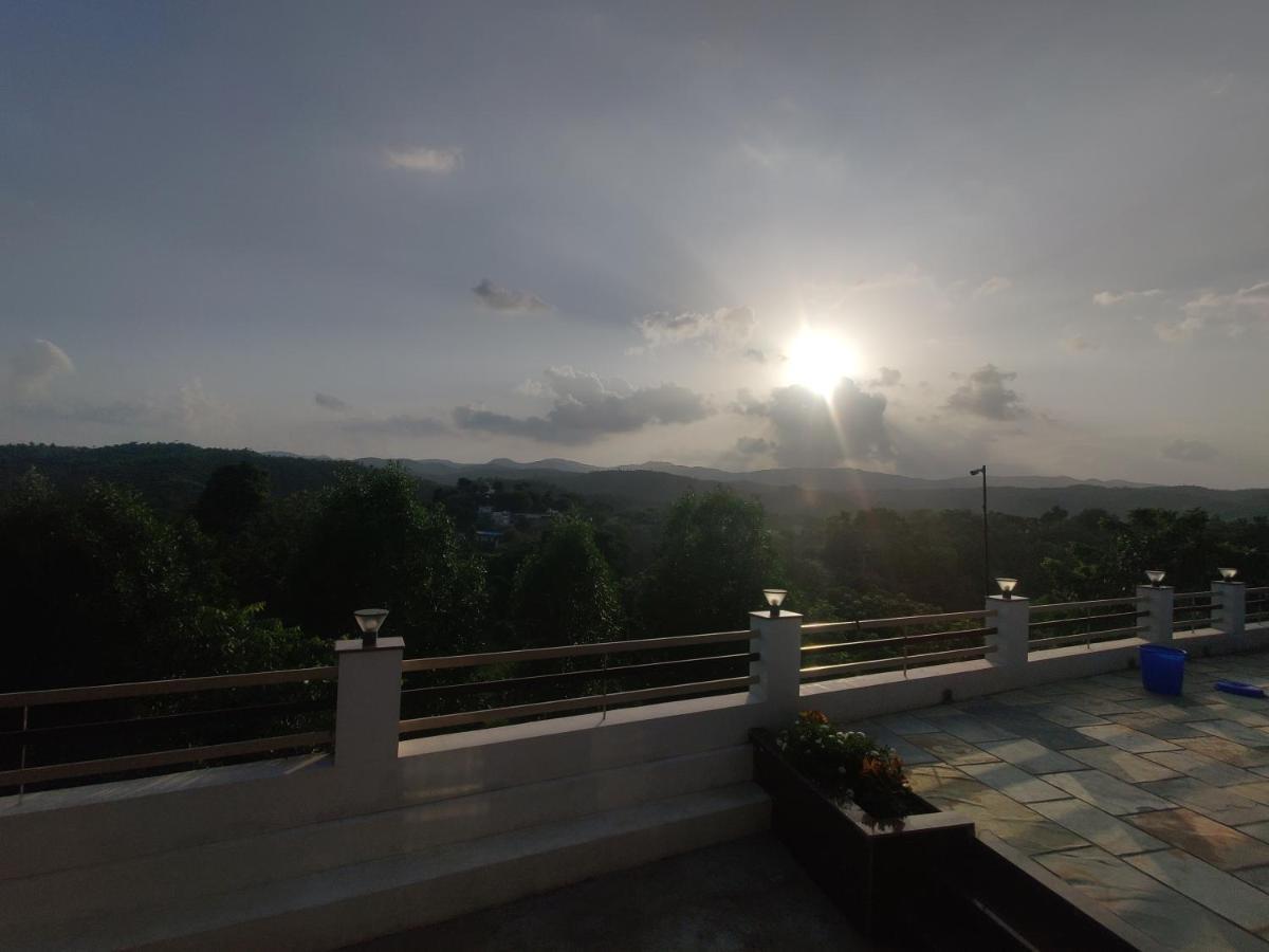 Skyview Villa *