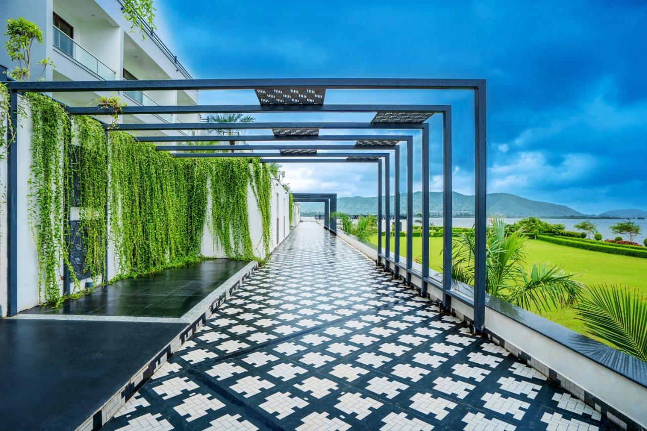 Zana Lakeview - Scenic Lakeside Udaipur