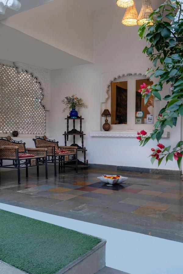 Hibiscus 3* Udaipur