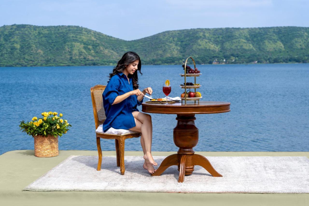 Zana Lakeview - Scenic Lakeside 5* Udaipur