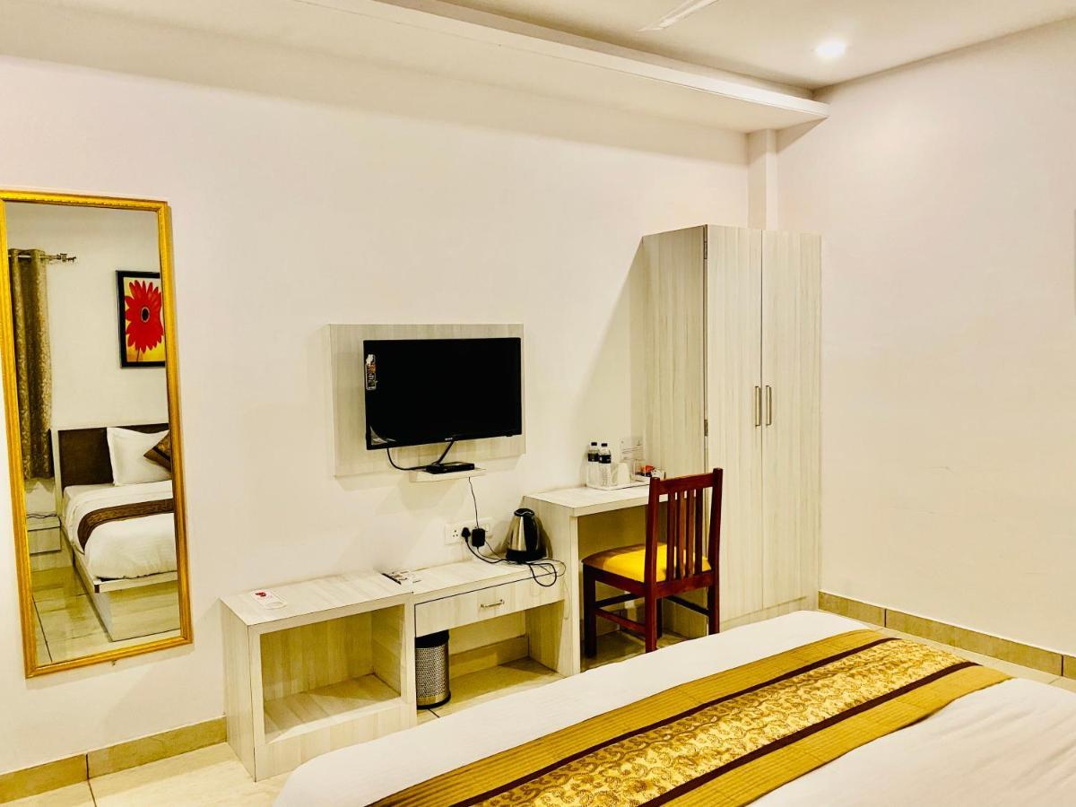 Hotel Jaydurg, A Lakehead At Pichola Lake By An 4*