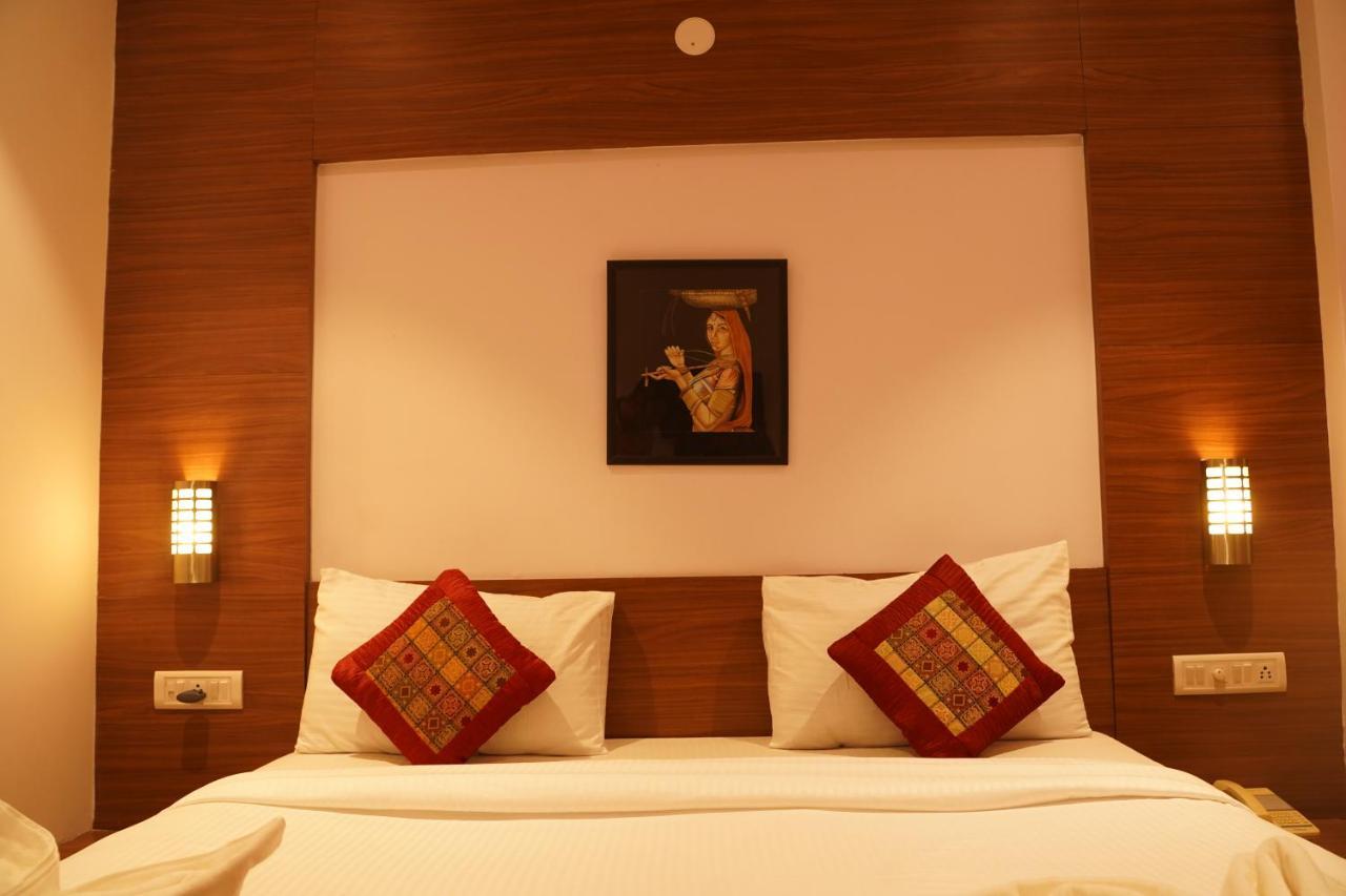 Hotel Gorbandh 3*