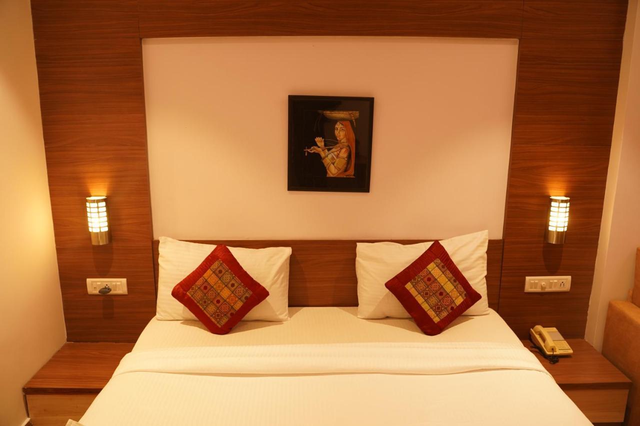 Hotel Gorbandh 3*