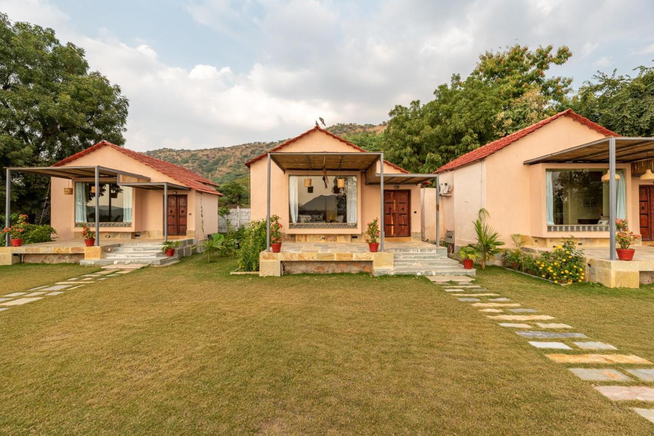1br With Pool - Lakeside Haven By Roamhome Chalet *