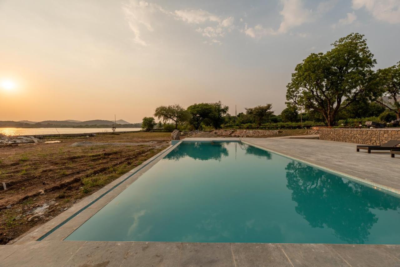 1br With Pool - Lakeside Haven By Roamhome *