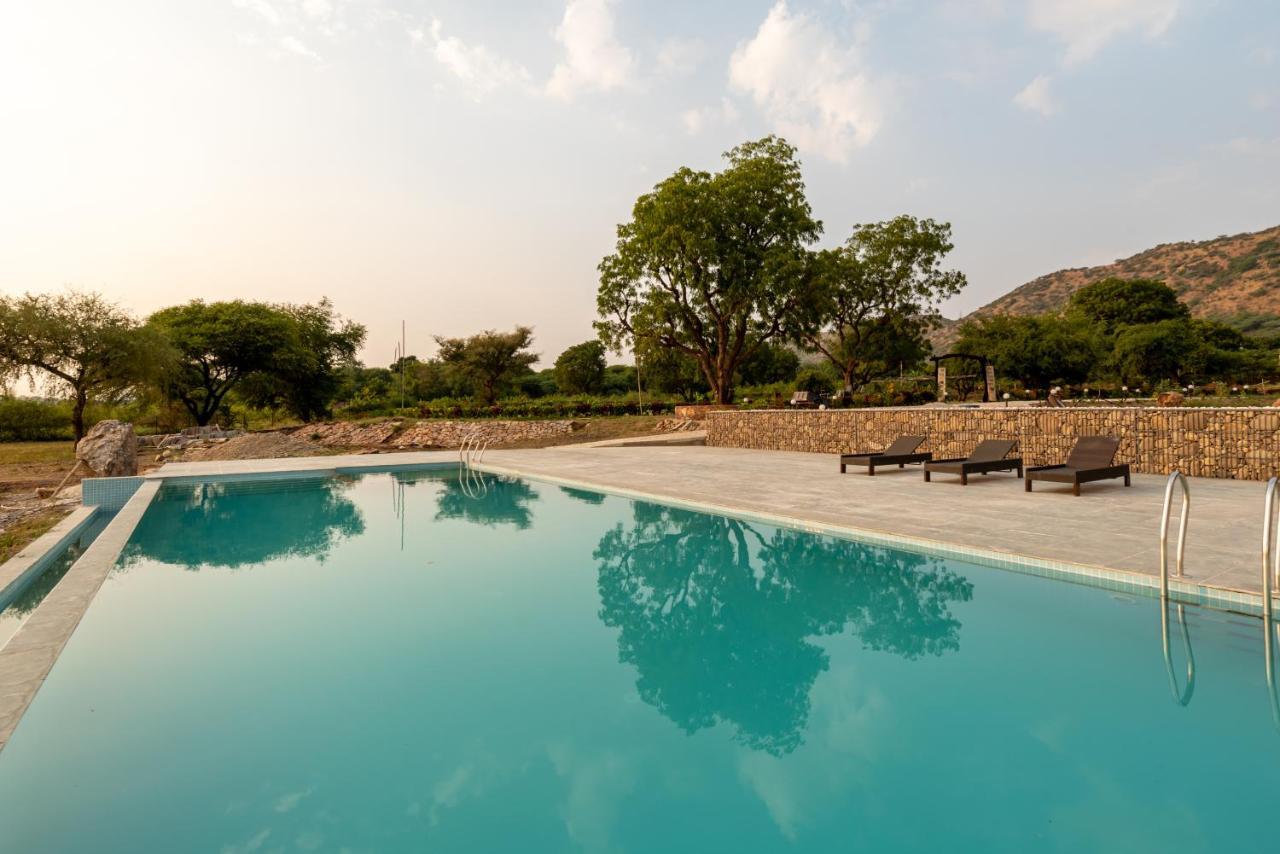 1br With Pool - Lakeside Haven By Roamhome *