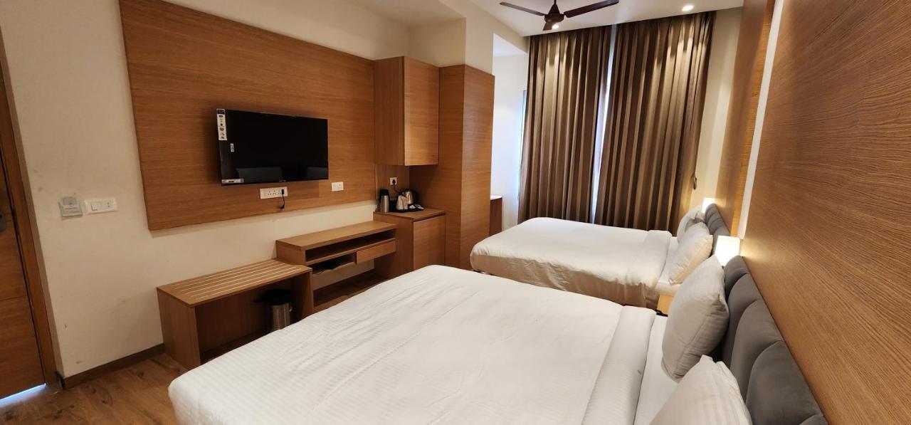 Gorbandh Hotel