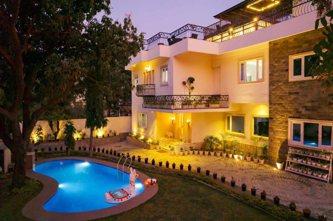 1 Amiras - Entire At Fateh Sagar, Guest house Udaipur