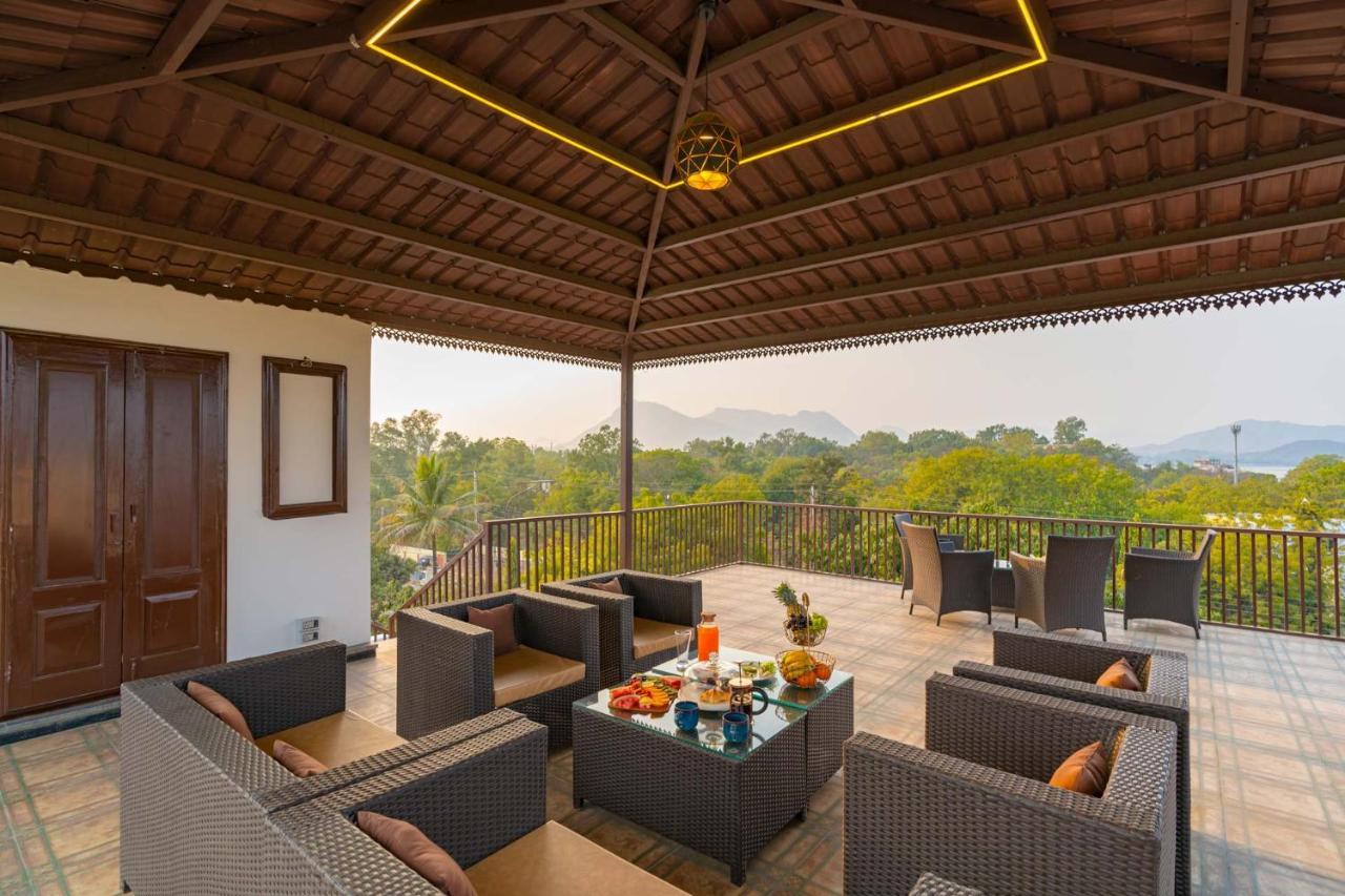 Guest house 1 Amiras - Entire At Fateh Sagar, *