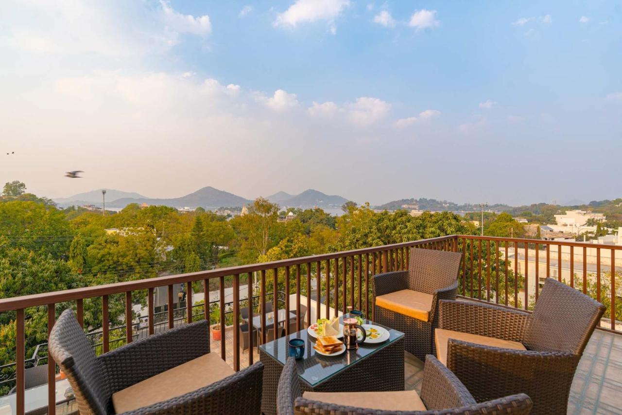 1 Amiras - Entire At Fateh Sagar, Guest house Udaipur