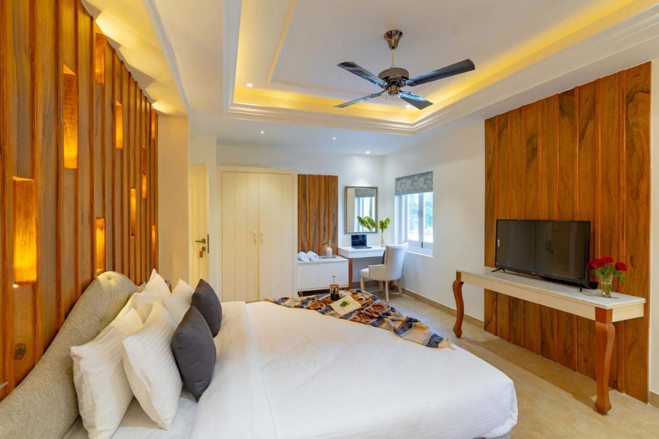 Guest house 1 Amiras - Entire At Fateh Sagar,