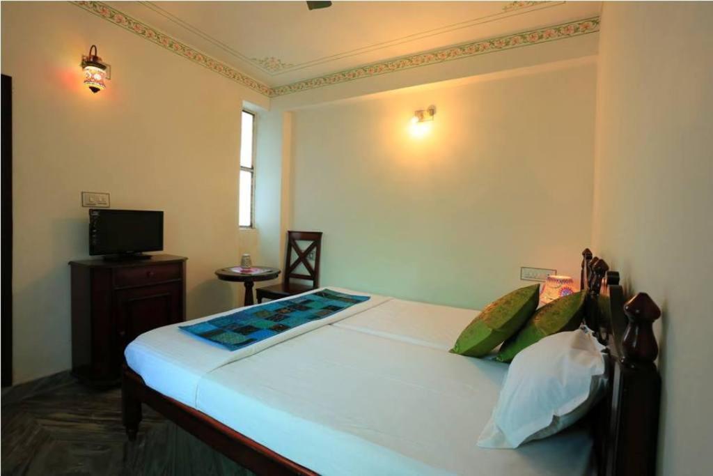 Janak Niwas Hotel