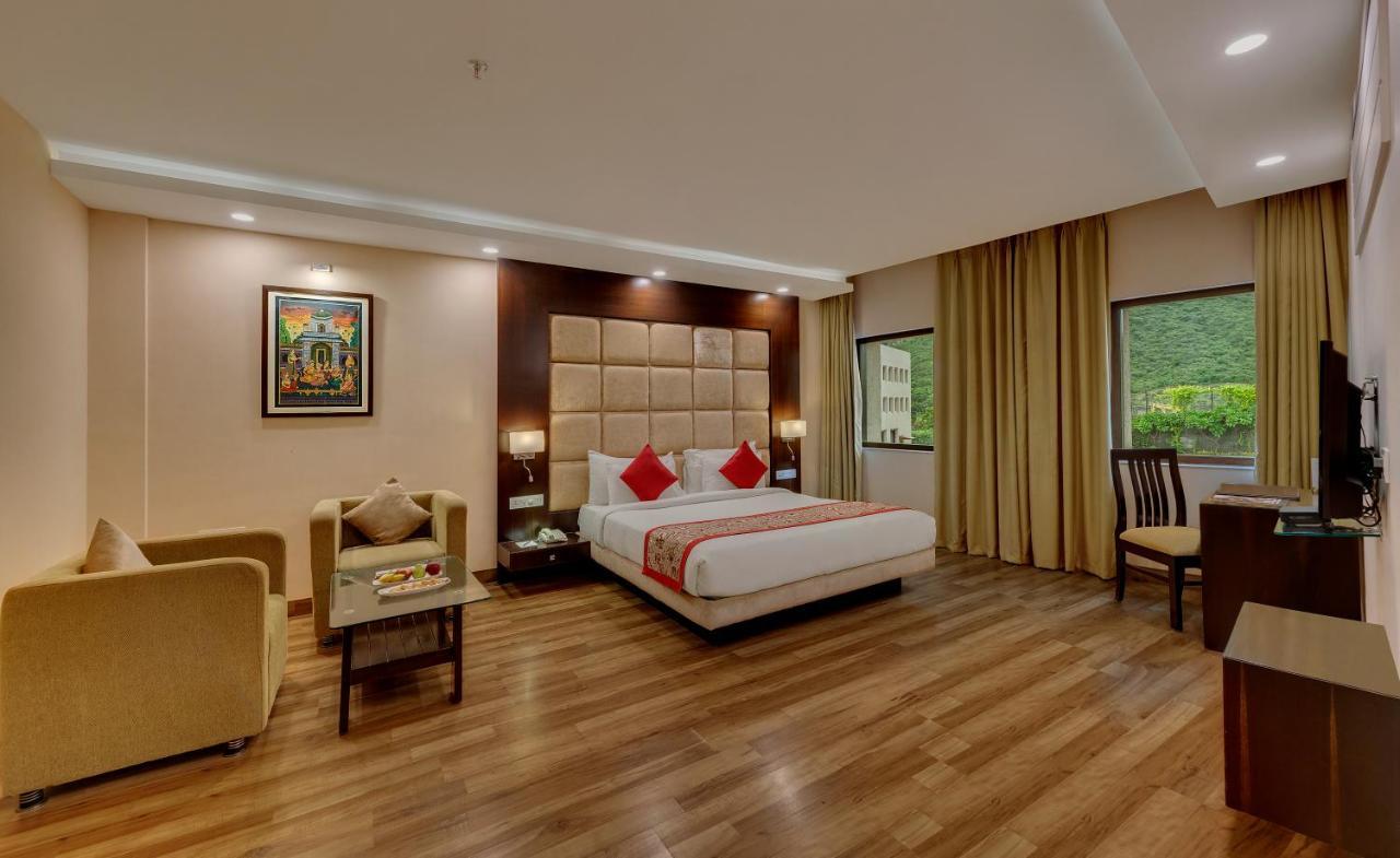 Resort Spectrum Resort, & Residences Udaipur