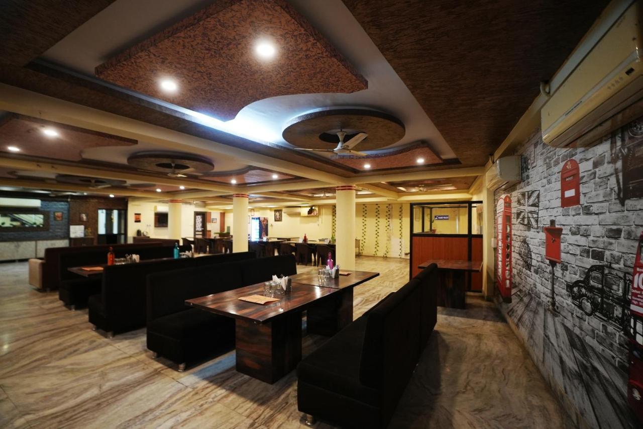 Kingdom Palace Near Railway Station 3*
