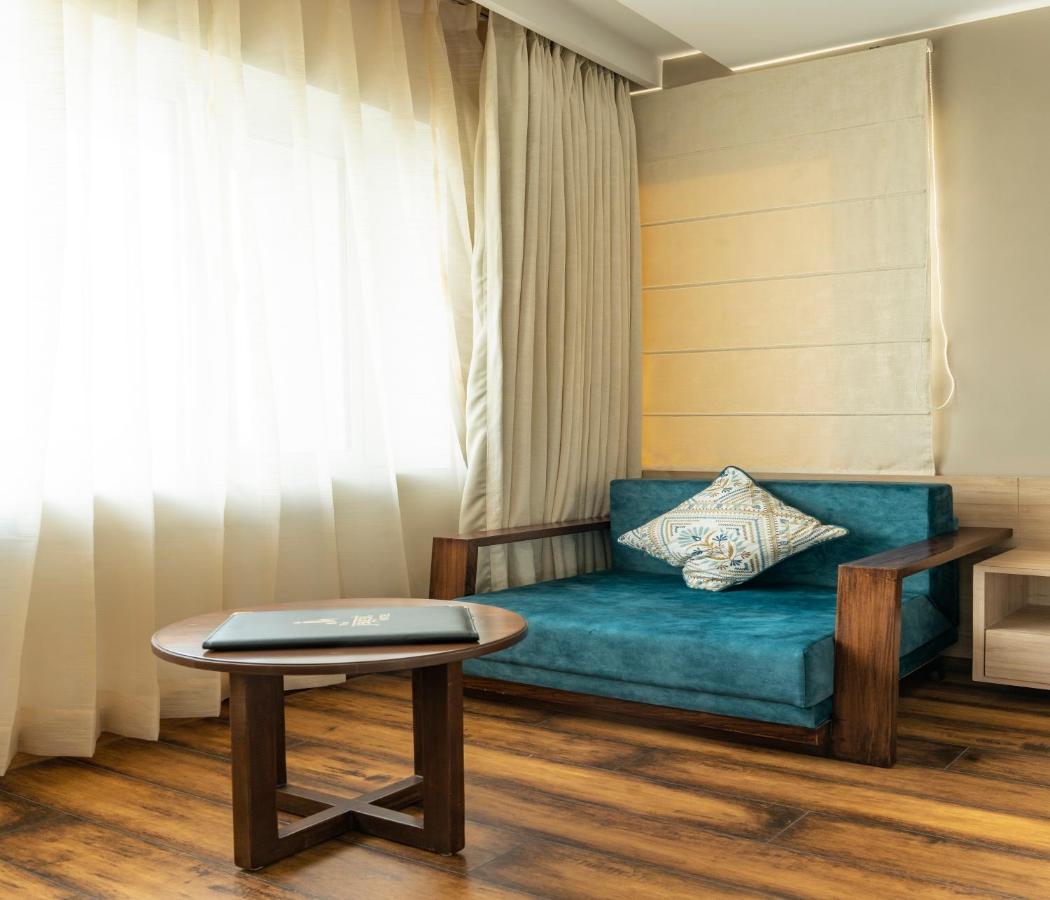 The Jagat And 4*