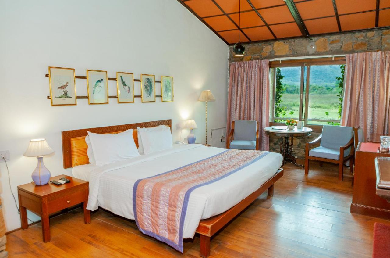 Hotel Shikarbadi - By The Lake Heritage By Hrh Group Of