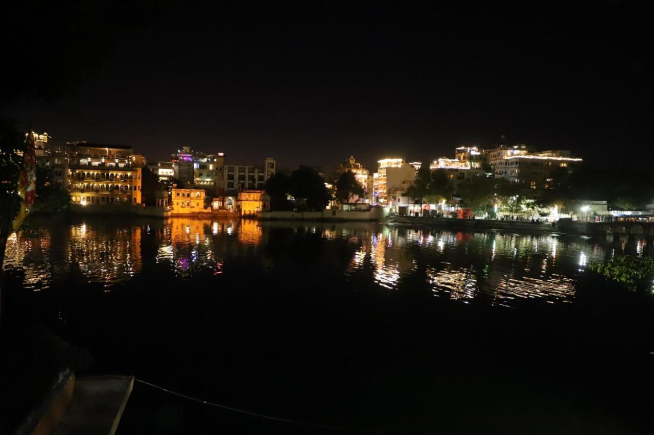 Hotel Jheel Kinara View 2*