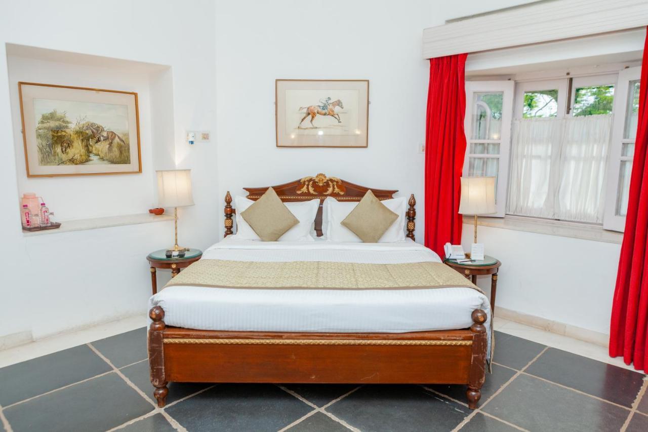 Shikarbadi - By The Lake Heritage By Hrh Group Of Hotel