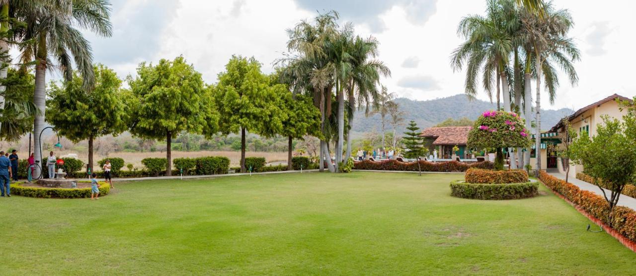 Shikarbadi - By The Lake Heritage By Hrh Group Of Hotel Udaipur
