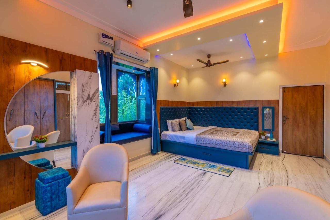 Villa Stayvista's Panna Garh - Rajsamand - Private Pool With Bar & Indoor-outdoor Activities