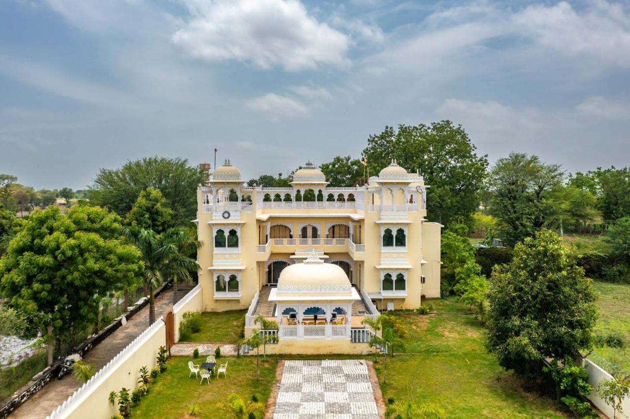 Villa Stayvista's Panna Garh - Rajsamand - Private Pool With Bar & Indoor-outdoor Activities Udaipur