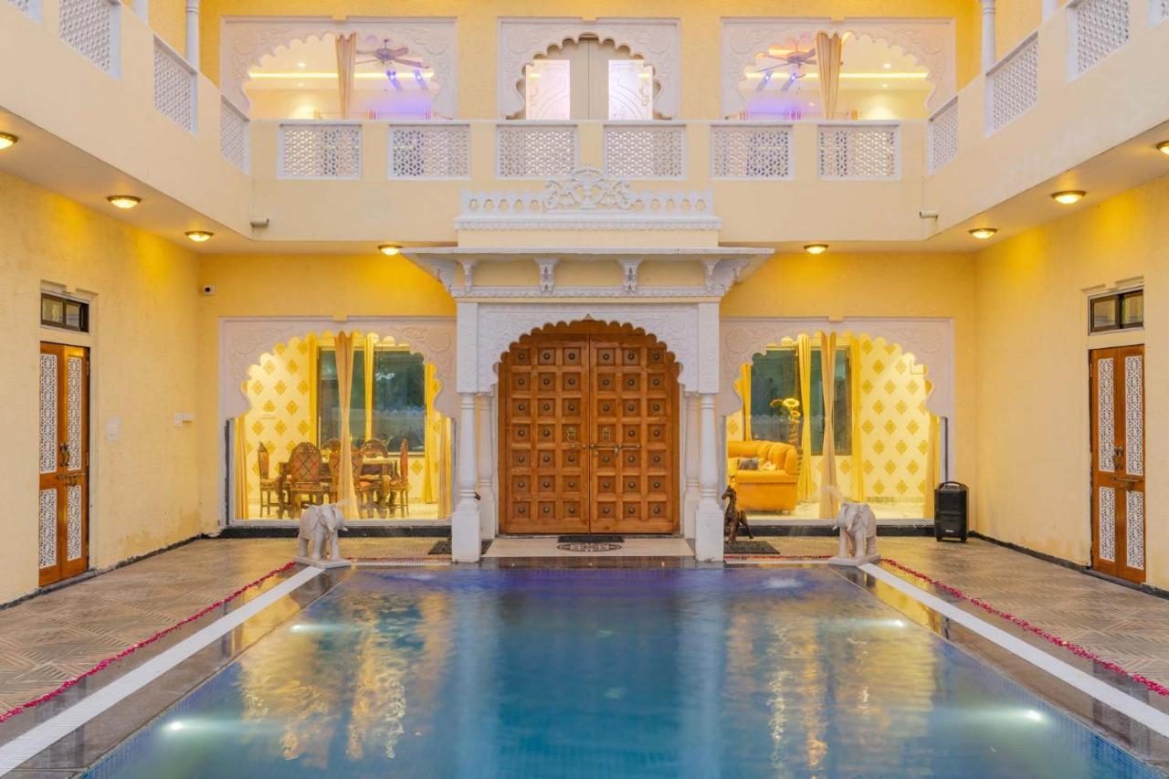 Stayvista's Panna Garh - Rajsamand - Private Pool With Bar & Indoor-outdoor Activities Villa *