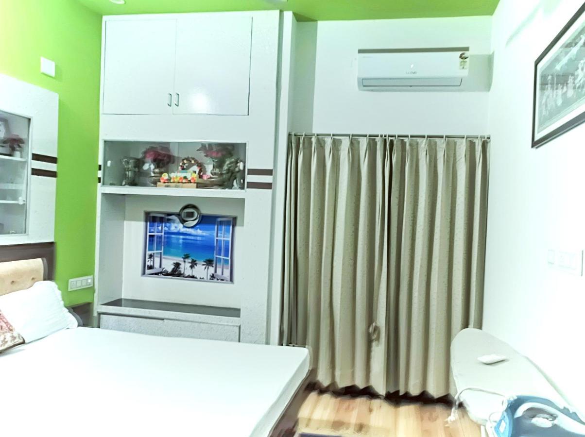 Apartment Gokul Niwas