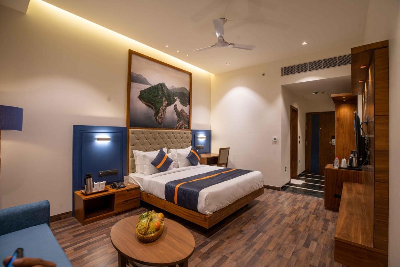 Hotel Raghu Mahal 3*