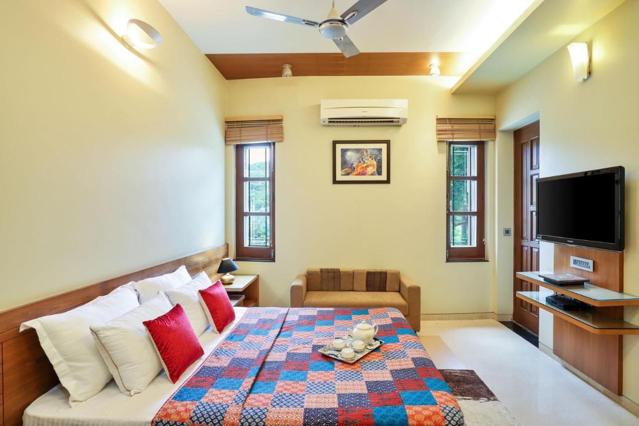 Villa Stayvista's Prakriti Farms With Outdoor Pool, Complimentary Breakfast And Hi-tea