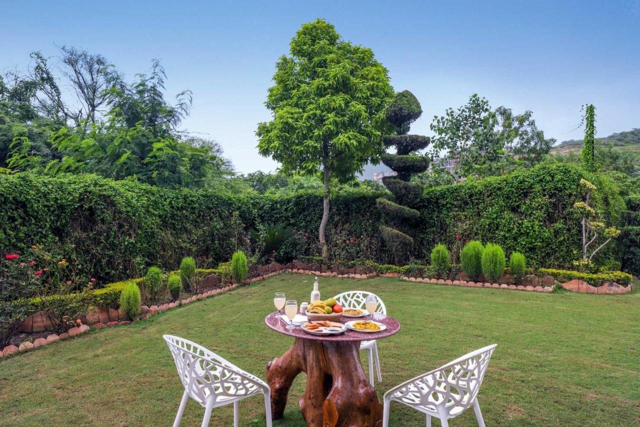 Stayvista's Prakriti Farms With Outdoor Pool, Complimentary Breakfast And Hi-tea Villa *