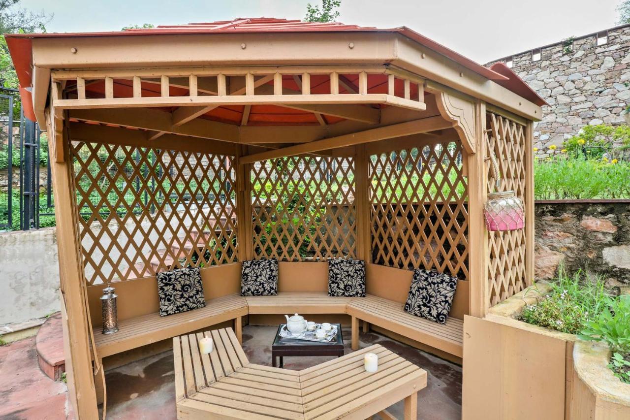 Stayvista's Prakriti Farms With Outdoor Pool, Complimentary Breakfast And Hi-tea * Udaipur