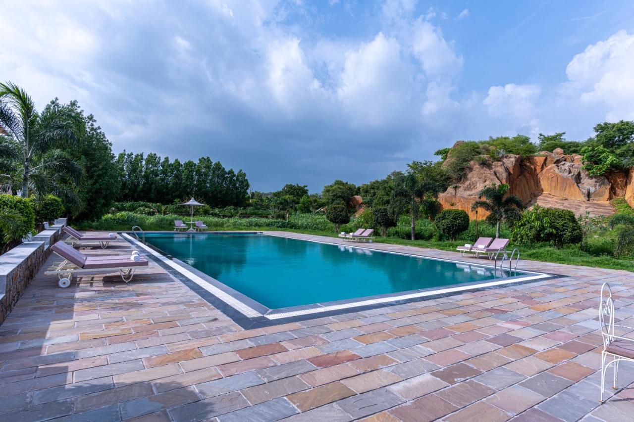 Resort The Shakti By Trulyy *
