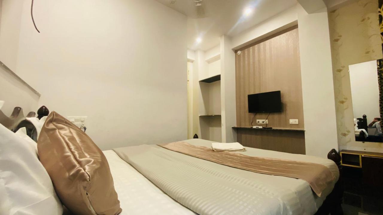 Moon Flower Hotel