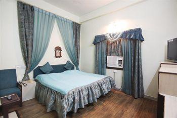 Hotel Padmini Palace