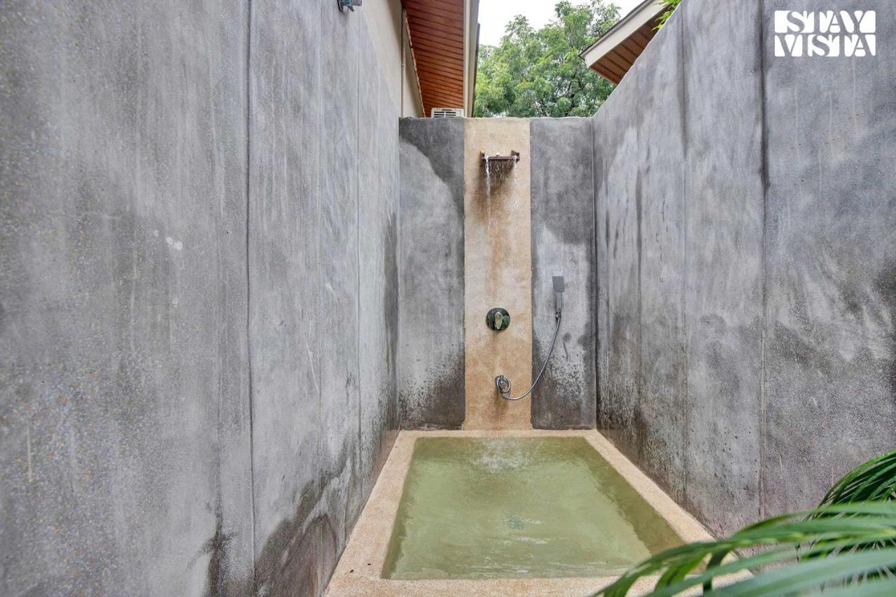 Stayvista At The Earthen Boutique With Spacious Pool, Terrace, Lawn & Games Villa Udaipur