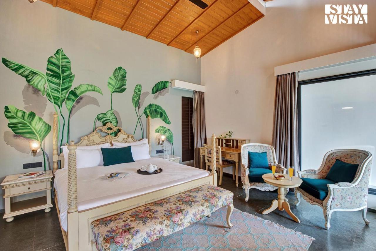Stayvista At The Earthen Boutique With Spacious Pool, Terrace, Lawn & Games * Udaipur