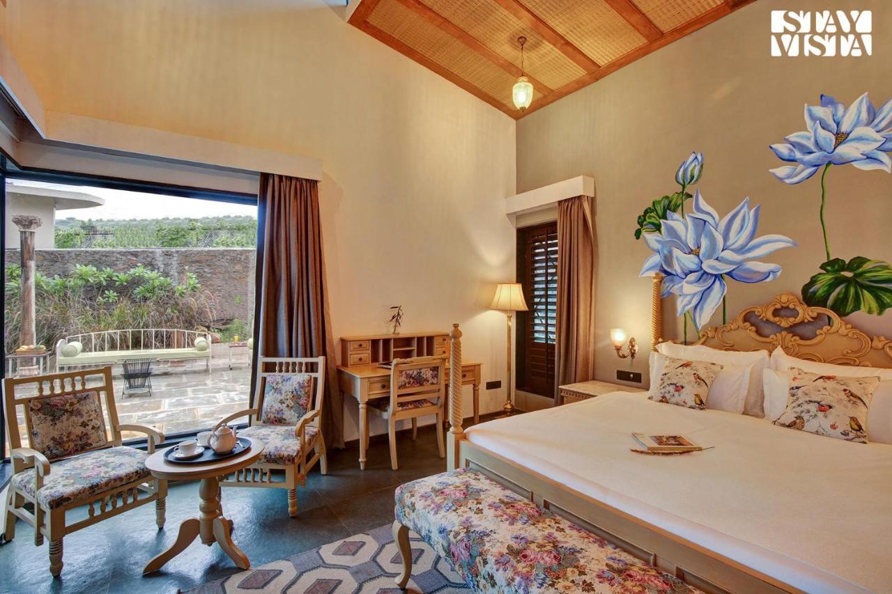 Villa Stayvista At The Earthen Boutique With Spacious Pool, Terrace, Lawn & Games