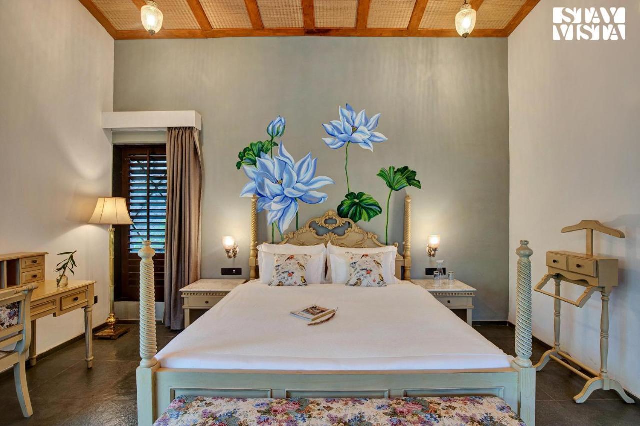 Stayvista At The Earthen Boutique With Spacious Pool, Terrace, Lawn & Games * Udaipur
