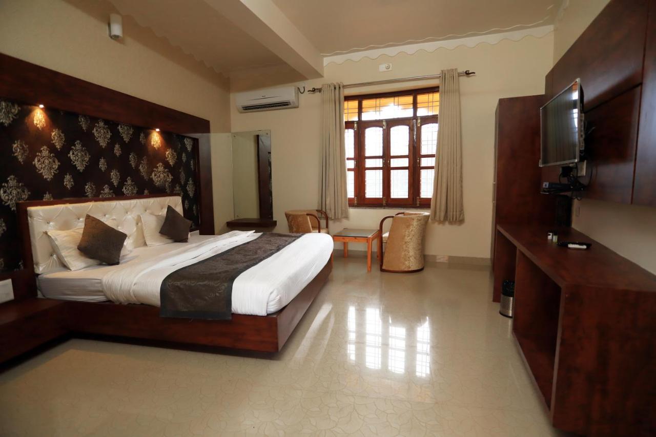 Riviera Madaar Udaipur