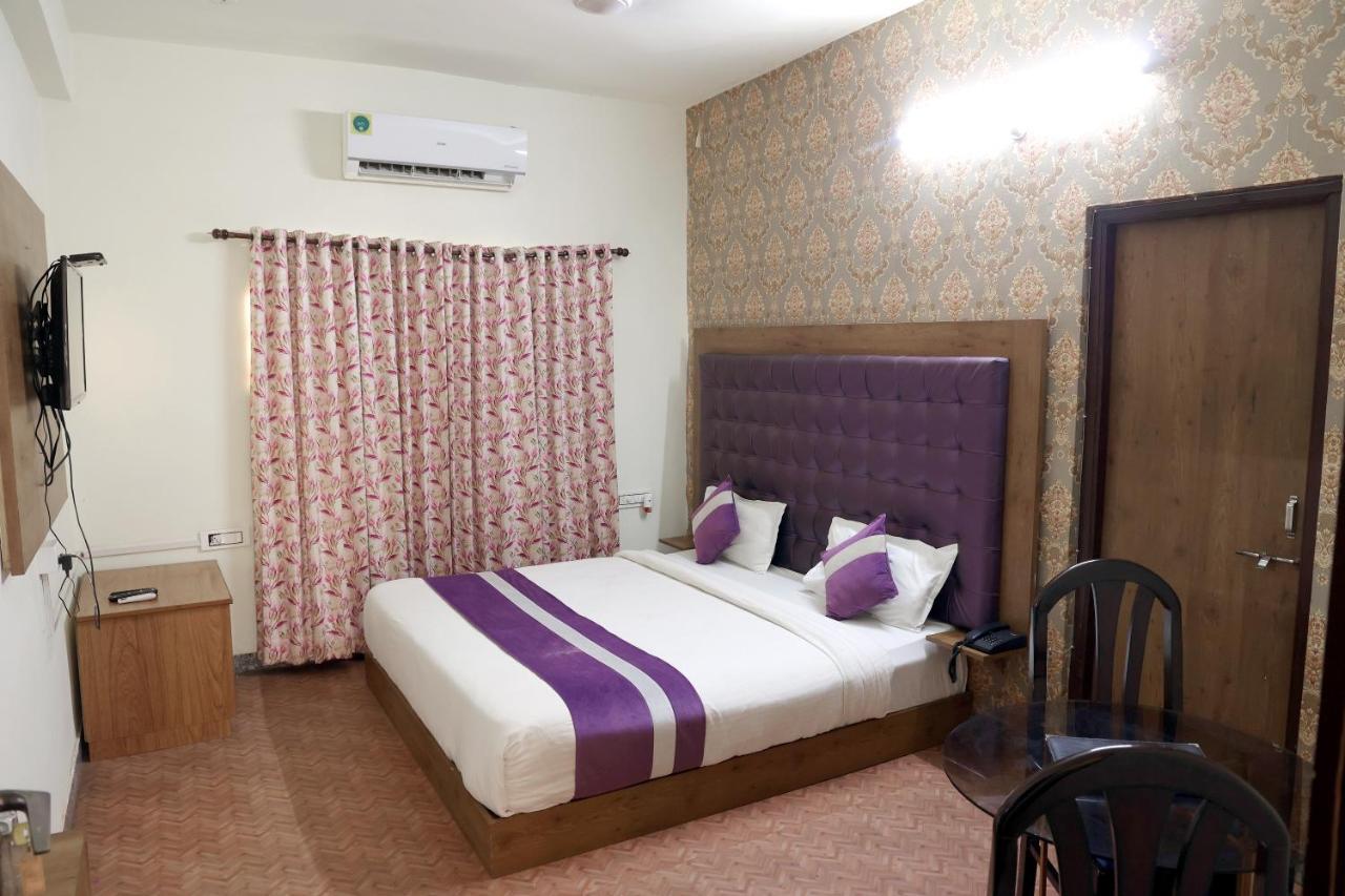 Tree Of Heaven Hotel Udaipur