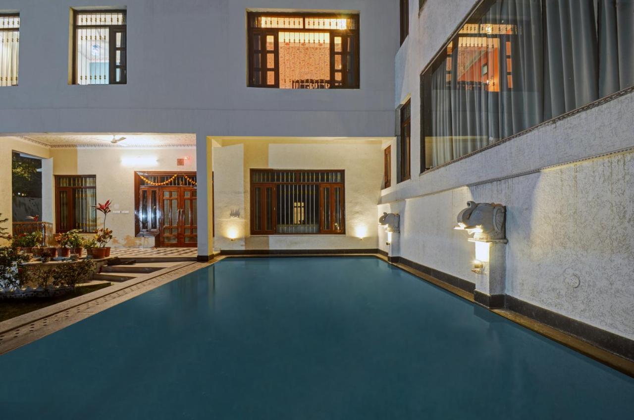 Karohi 3*