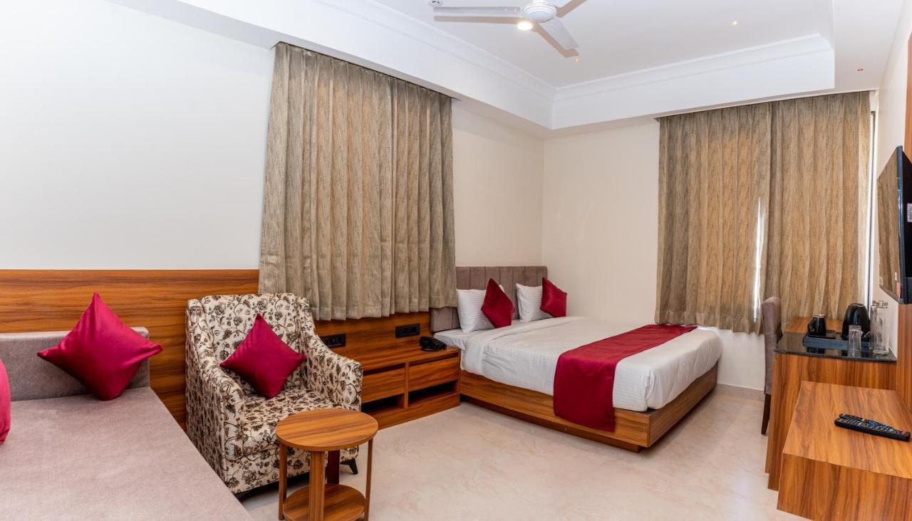 Hotel Raghunandan Palace - A Premier Boutique Stay, Center & 500 Meters From Railway Station Udaipur