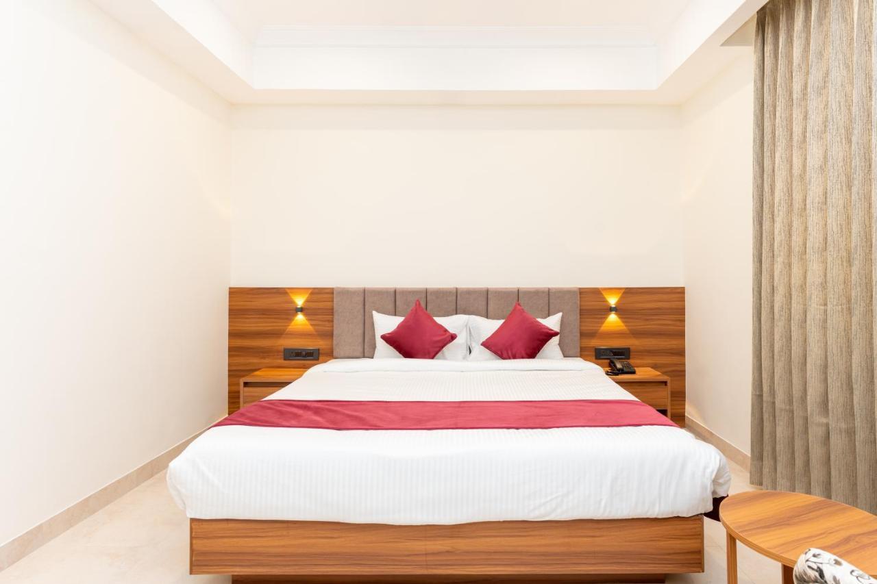 Raghunandan Palace - A Premier Boutique Stay, Center & 500 Meters From Railway Station 3*
