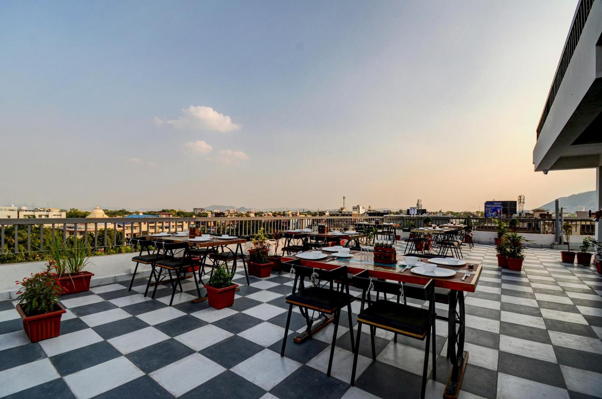 Park View Hotel 2*
