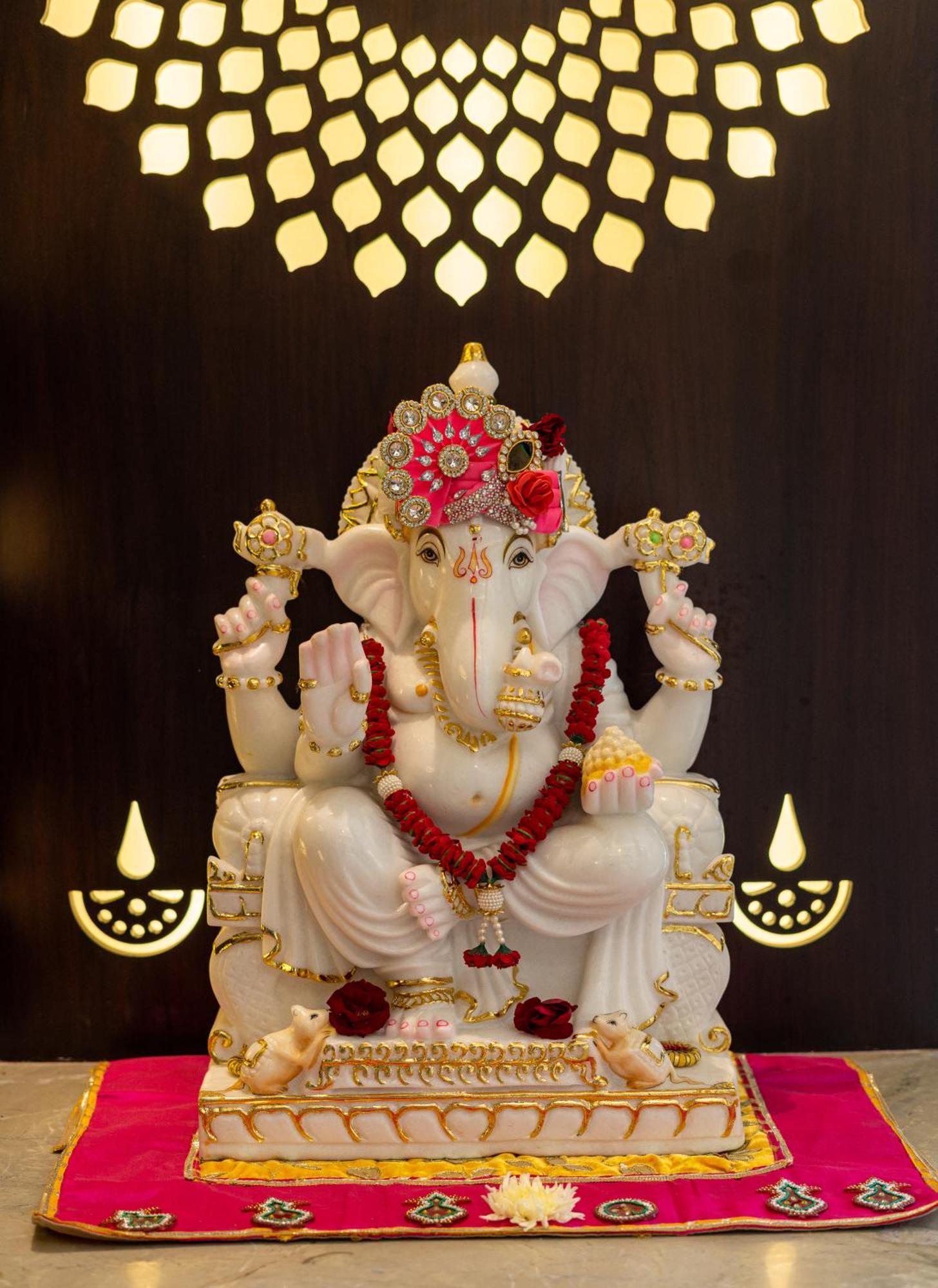Raghunandan Palace - A Premier Boutique Stay, Center & 500 Meters From Railway Station Hotel